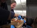 Passenger buys pizza for entire plane during 4-hour flight delay