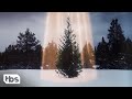 National Lampoon's Christmas Vacation: The Griswold’s Find The Perfect Christmas Tree (Clip) | TBS